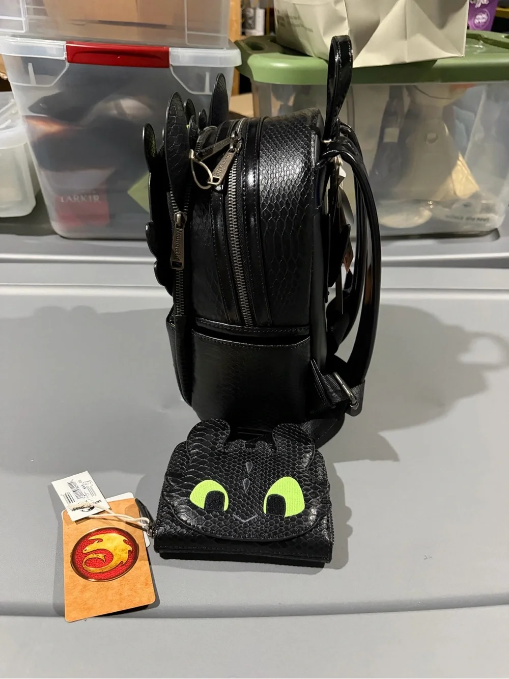 2025 Loungefly Universal Epic How To Train Dragon Toothless Backpack & Wallet
